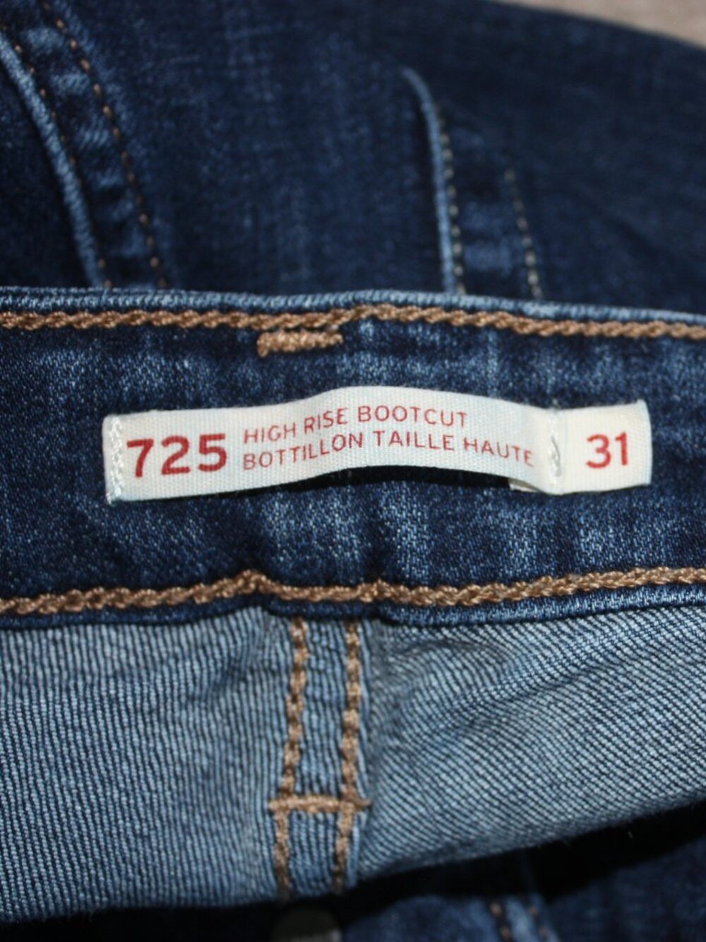 Levi's 725 High Rise Bootcut Jeans Women's 31 Dark Wash Stretch - Picture 2 of 9